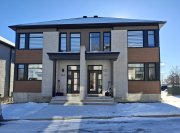 Saint-Jérôme半独立屋