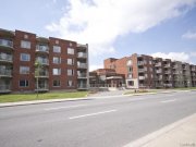 St-Laurent区2006年两卧Condo
