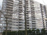 St-Laurent区1977年三卧Condo