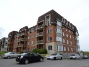 新St-Laurent区2006年双卧大Condo