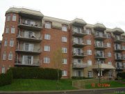 新St-Laurent区2004年四半Condo