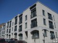 市中心2001年豪华三卧Condo