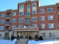 Du College地铁2004年大三半Condo